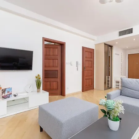 Angel Plaza By Renters *